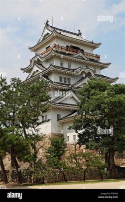  福山公園: 歴史と自然が織りなす癒やしの空間！